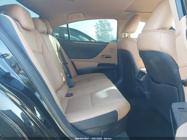 58ADA1C15PU028716 2023 LEXUS ES - Image 8