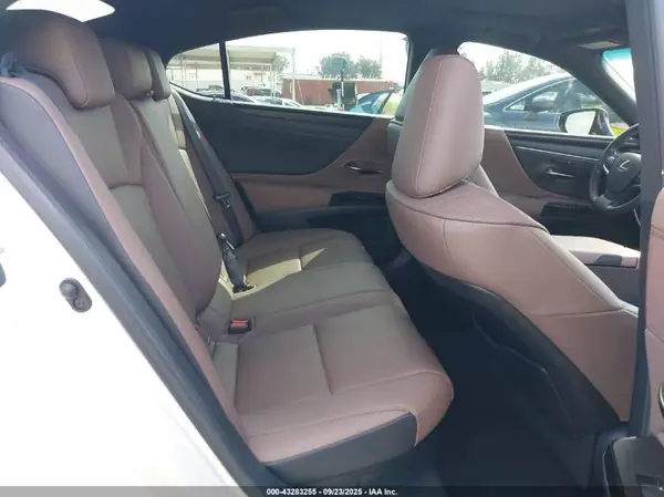 58ADA1C15PU029297 2023 LEXUS ES - Image 8