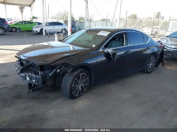 58ADA1C15PU029980 2023 LEXUS ES - Image 2