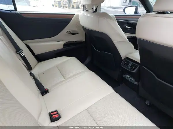 58ADA1C15RU037967 2024 LEXUS ES - Image 8