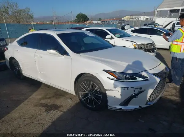 58ADA1C15RU039394 2024 LEXUS ES - Image 1