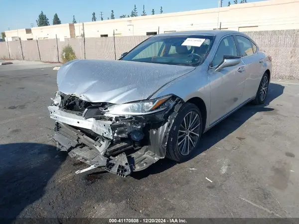58ADA1C15RU041470 2024 LEXUS ES - Image 2
