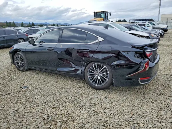 58ADA1C15RU041498 2024 LEXUS ES - Image 2