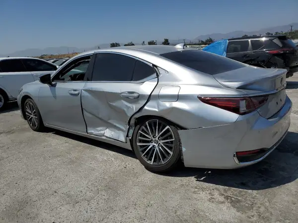 58ADA1C15RU046605 2024 LEXUS ES - Image 2