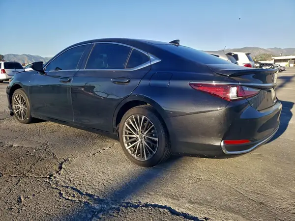 58ADA1C15RU047527 2024 LEXUS ES - Image 2