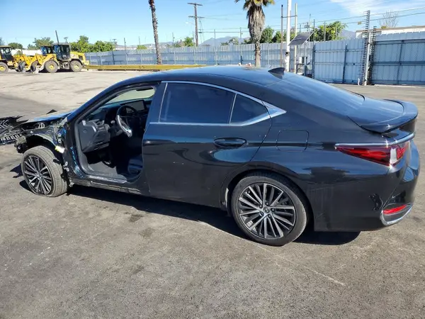 58ADA1C15RU049763 2024 LEXUS ES - Image 2