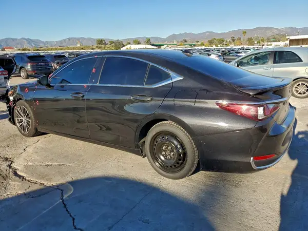 58ADA1C15RU052159 2024 LEXUS ES - Image 2