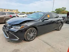 58ADA1C15SU057965 2025 LEXUS ES