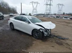 58ADA1C15SU063104 2025 LEXUS ES