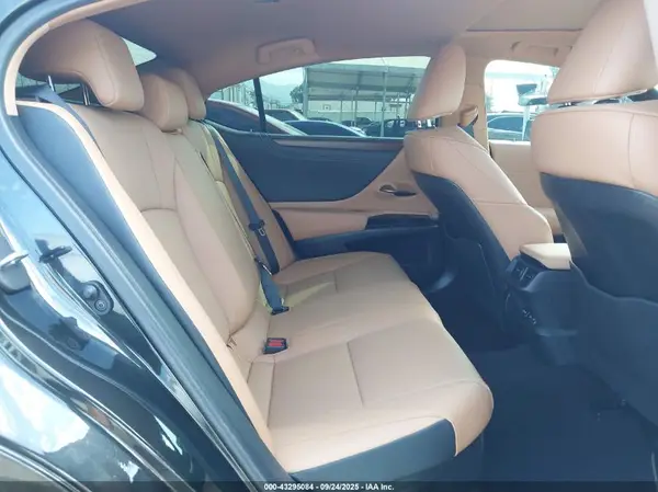 58ADA1C15SU064656 2025 LEXUS ES - Image 8