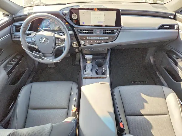 58ADA1C15SU069291 2025 LEXUS ES - Image 8