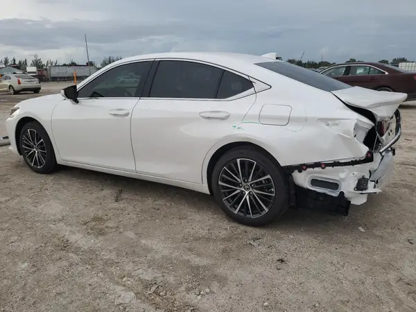 58ADA1C15SU073096 2025 LEXUS ES - Image 2