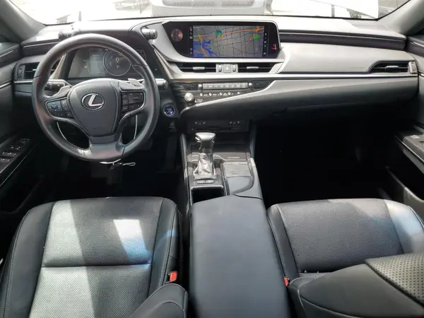 58ADA1C16MU001262 2021 LEXUS ES - Image 8