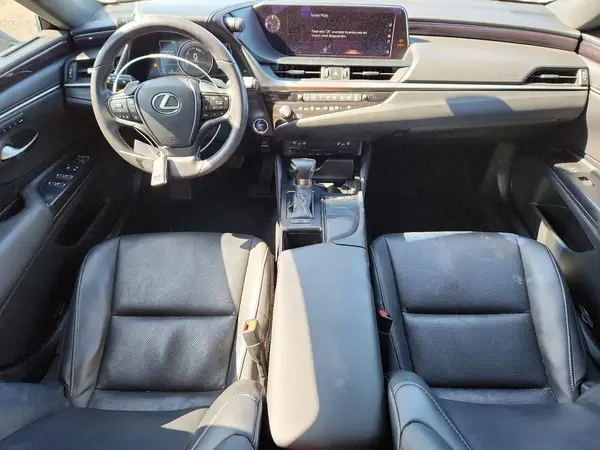 58ADA1C16MU002010 2021 LEXUS ES - Image 8
