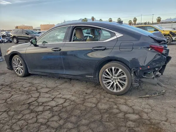 58ADA1C16MU007367 2021 LEXUS ES - Image 2
