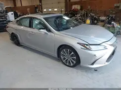 58ADA1C16MU008020 2021 LEXUS ES