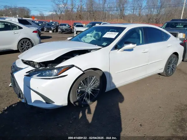 58ADA1C16NU016636 2022 LEXUS ES - Image 2