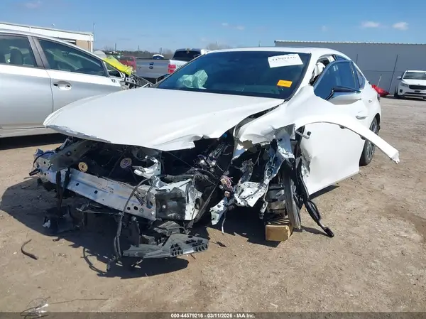 58ADA1C16NU023540 2022 LEXUS ES - Image 2