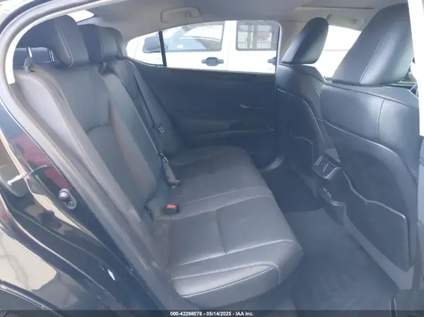 58ADA1C16NU025224 2022 LEXUS ES - Image 8