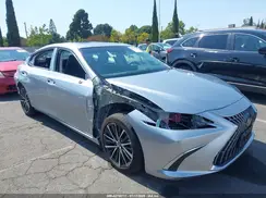 58ADA1C16NU026065 2022 LEXUS ES