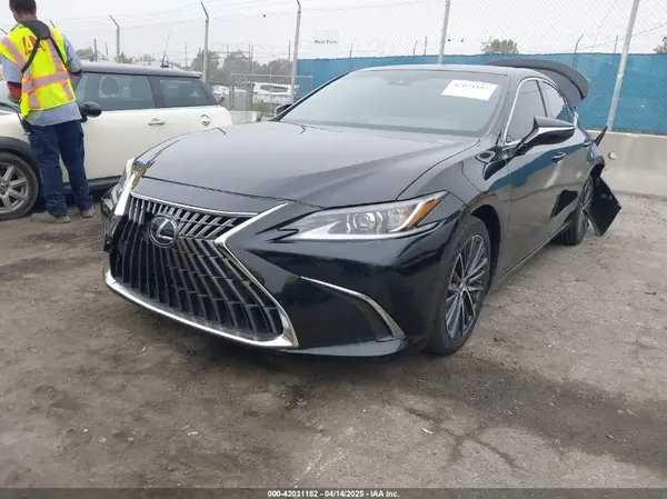 58ADA1C16PU029969 2023 LEXUS ES - Image 2