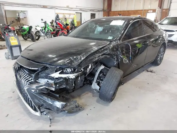 58ADA1C16PU035237 2023 LEXUS ES - Image 2