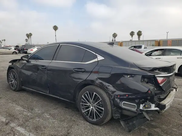 58ADA1C16RU045477 2024 LEXUS ES - Image 2