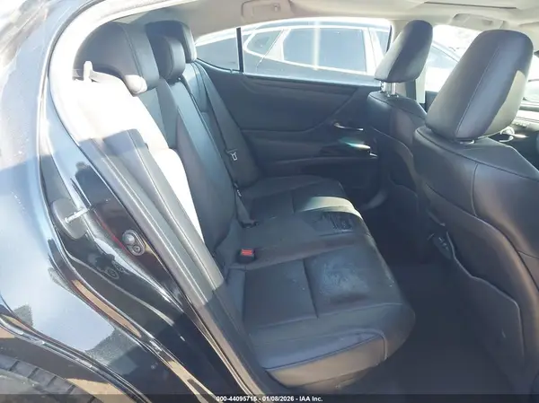 58ADA1C16RU050047 2024 LEXUS ES - Image 8