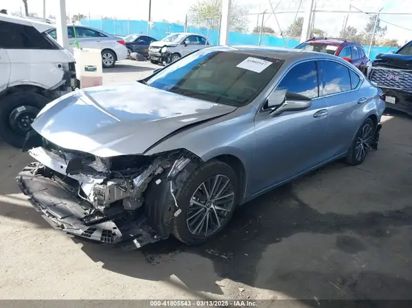 58ADA1C16RU053403 2024 LEXUS ES - Image 2