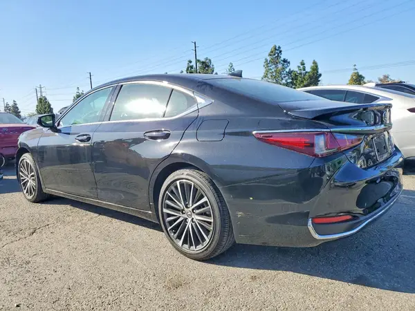 58ADA1C16SU054881 2025 LEXUS ES - Image 2