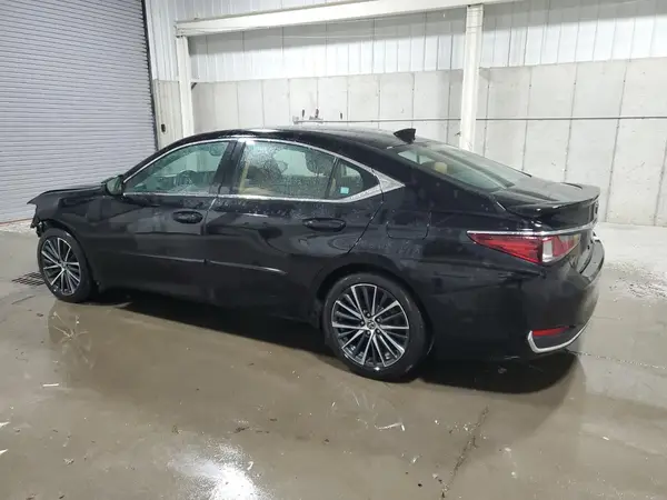 58ADA1C16SU059529 2025 LEXUS ES - Image 2