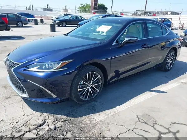 58ADA1C16SU059854 2025 LEXUS ES - Image 2