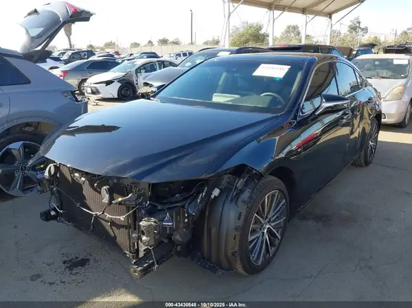 58ADA1C16SU070787 2025 LEXUS ES - Image 2