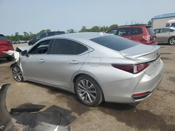 58ADA1C17MU003473 2021 LEXUS ES - Image 2