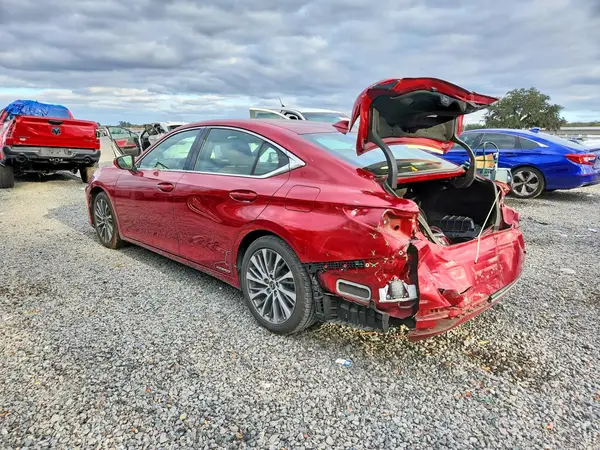 58ADA1C17MU006485 2021 LEXUS ES - Image 2