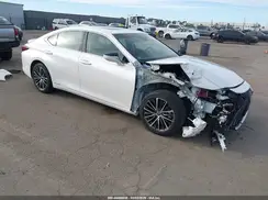 58ADA1C17NU014264 2022 LEXUS ES