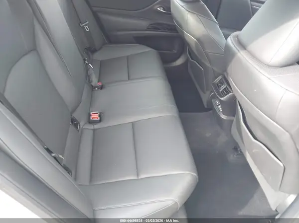 58ADA1C17NU014264 2022 LEXUS ES - Image 8