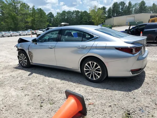 58ADA1C17NU014359 2022 LEXUS ES - Image 2