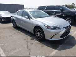 58ADA1C17NU017570 2022 LEXUS ES