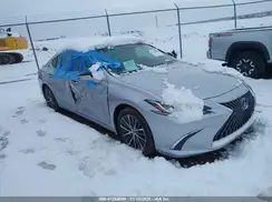 58ADA1C17NU017696 2022 LEXUS ES