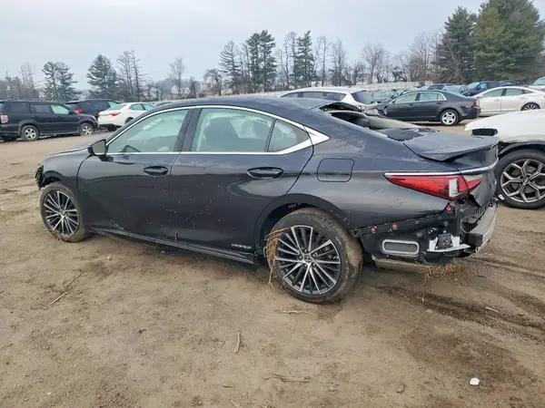 58ADA1C17NU020047 2022 LEXUS ES - Image 2
