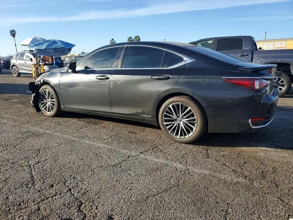 58ADA1C17NU021411 2022 LEXUS ES - Image 2