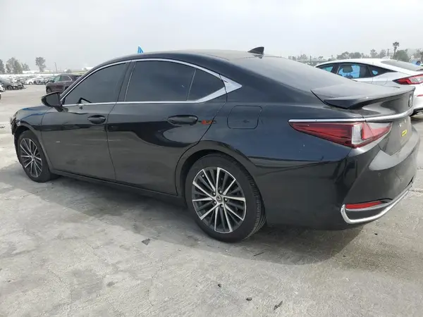 58ADA1C17NU021831 2022 LEXUS ES - Image 2