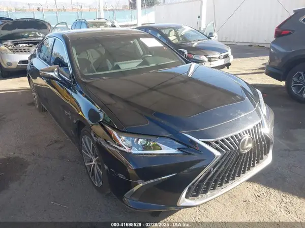 58ADA1C17PU030144 2023 LEXUS ES - Image 1