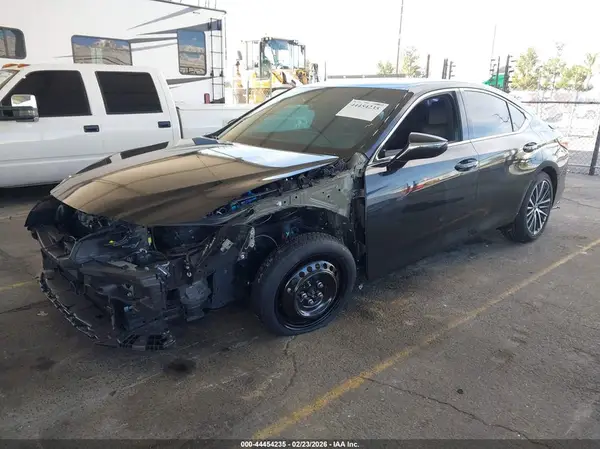 58ADA1C17PU030452 2023 LEXUS ES - Image 2