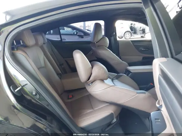 58ADA1C17PU030452 2023 LEXUS ES - Image 8