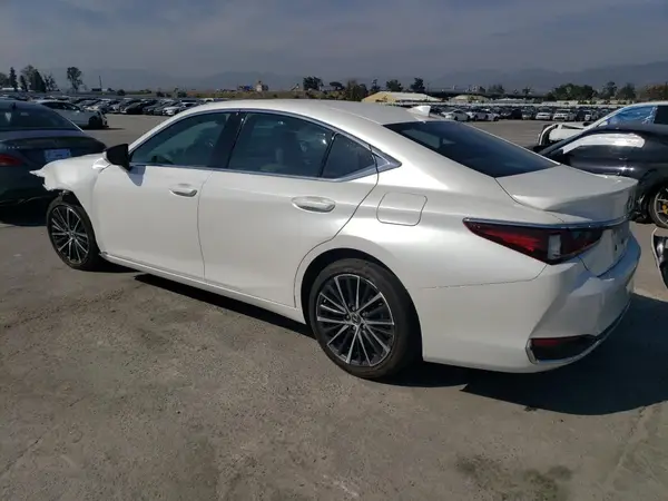 58ADA1C17PU036395 2023 LEXUS ES - Image 2