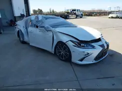 58ADA1C17RU039199 2024 LEXUS ES