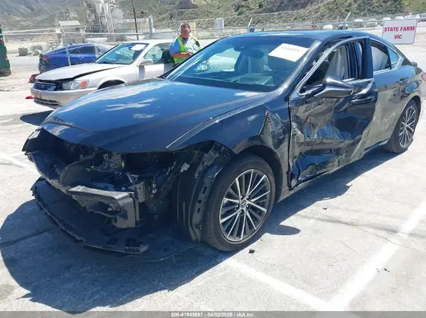 58ADA1C17RU043866 2024 LEXUS ES - Image 2
