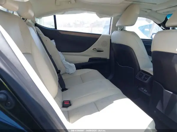 58ADA1C17RU043866 2024 LEXUS ES - Image 8